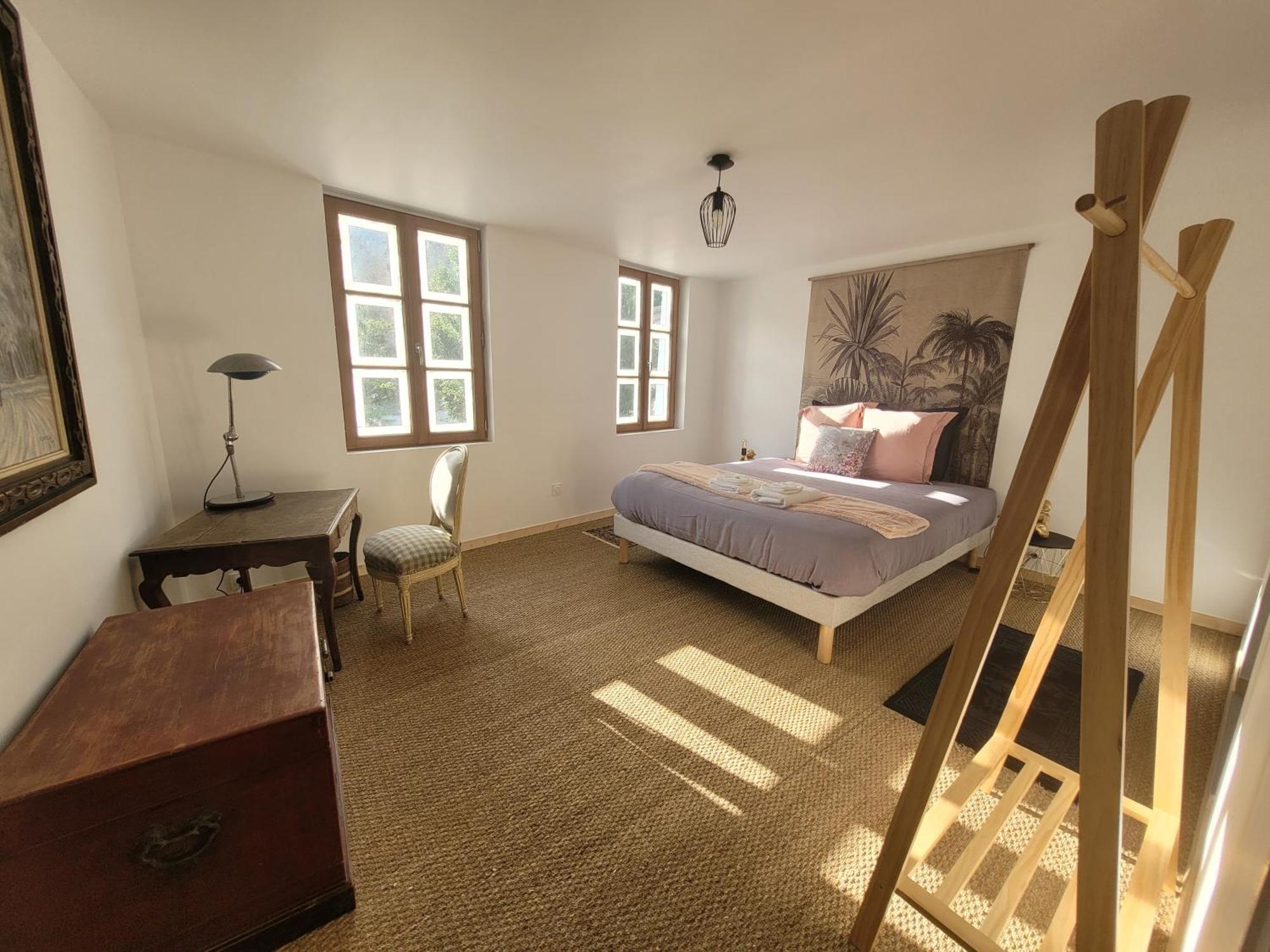 Lekker Slaap Hotell Parthenay Eksteriør bilde